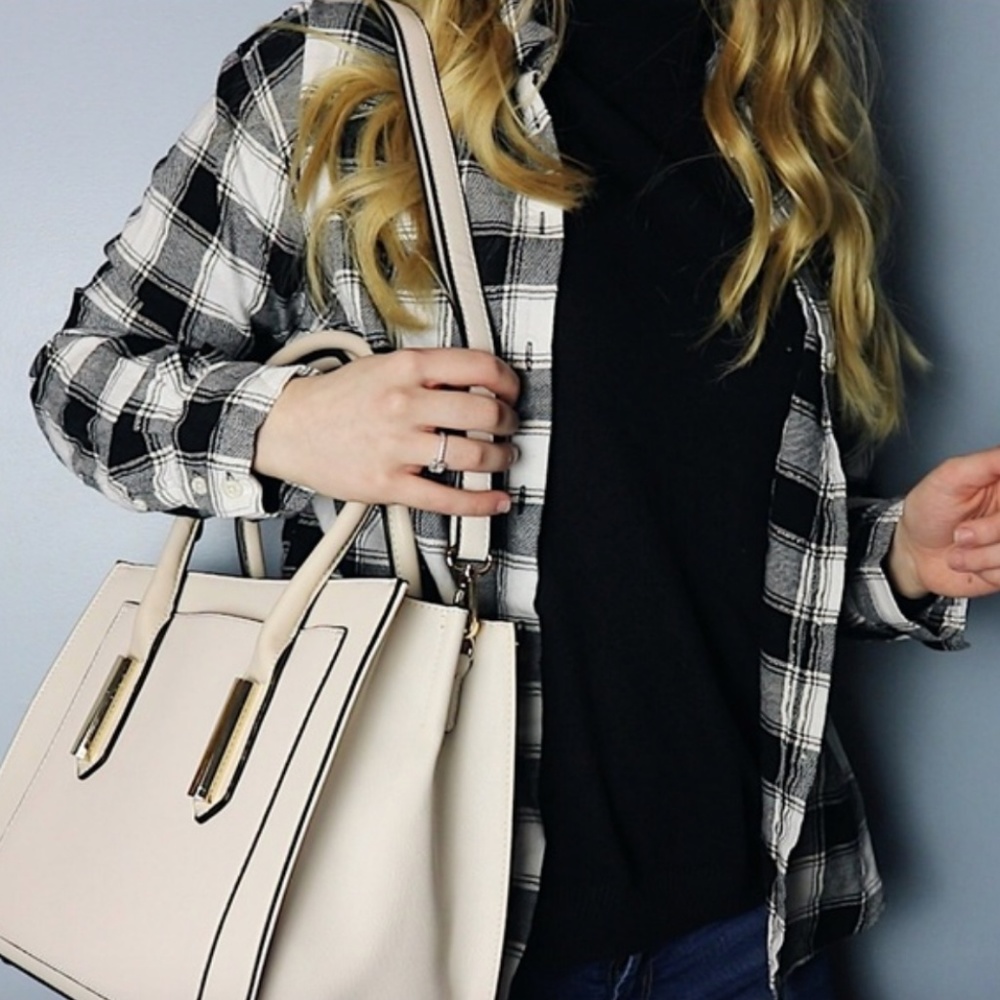 *LAST* Front Pocket Satchel In Crossgrain Texture - Picture 3 of 6